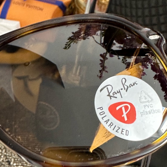 NWT Ray-Ban Bill Aviator polarized sunglasses with case and cloth - Unisex - Picture 13 of 15